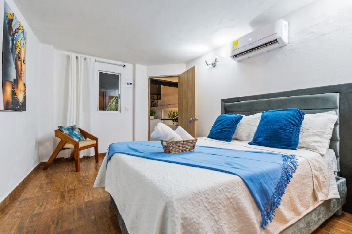 Casa Payis 4*