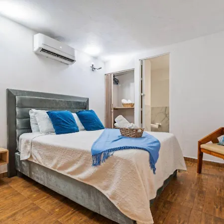 Casa Payis 4*